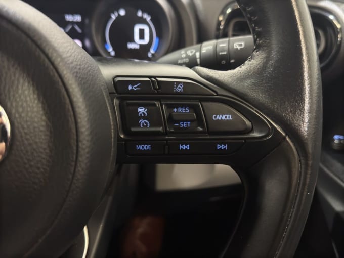 2025 Toyota Yaris Cross