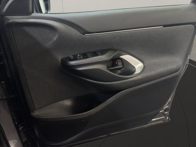 2025 Toyota Yaris Cross