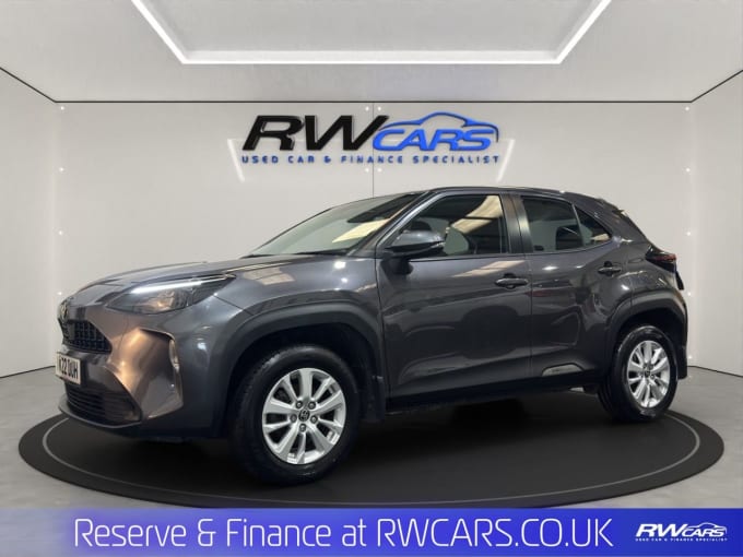 2025 Toyota Yaris Cross