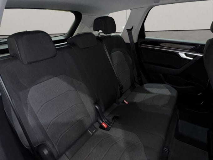 2025 Volkswagen Touareg