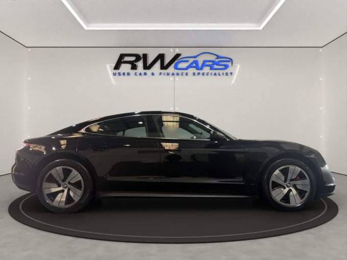 2022 Porsche Taycan
