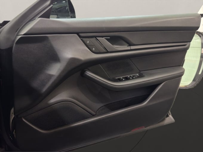 2022 Porsche Taycan