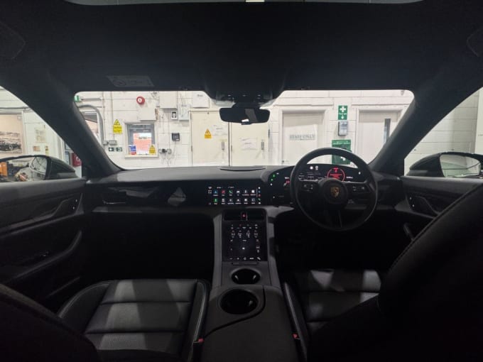 2022 Porsche Taycan