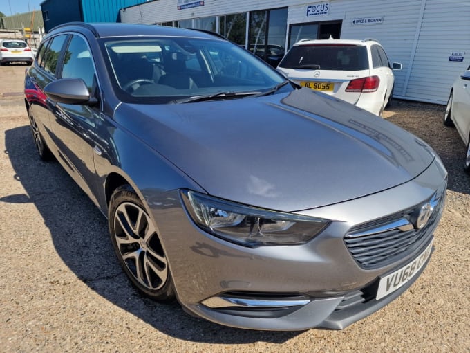 2025 Vauxhall Insignia