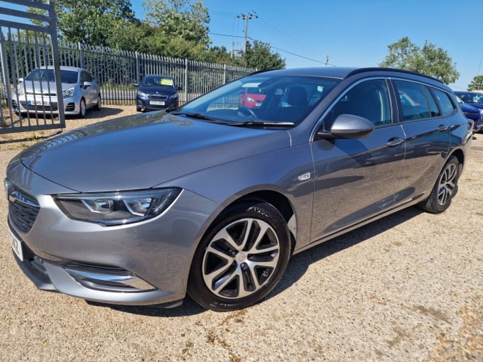 2025 Vauxhall Insignia