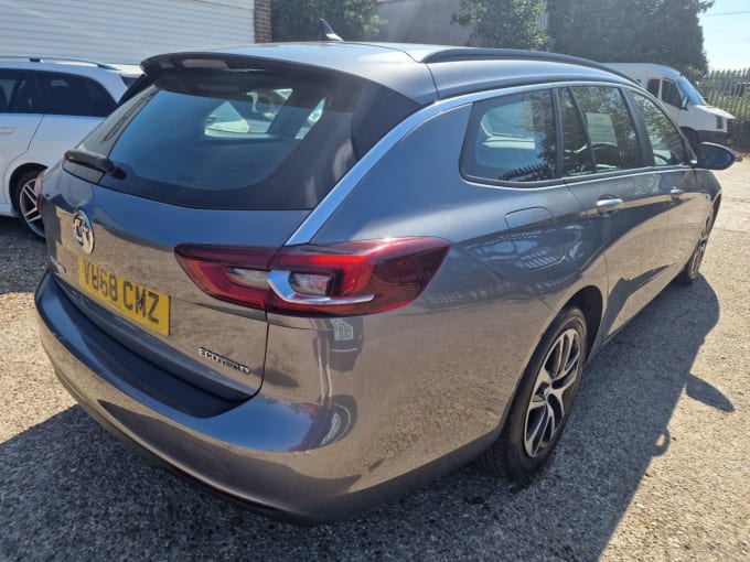2025 Vauxhall Insignia