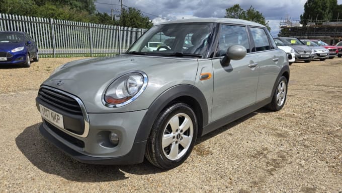 2025 Mini Hatch