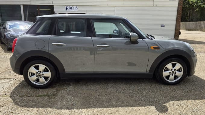 2025 Mini Hatch