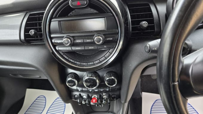 2025 Mini Hatch