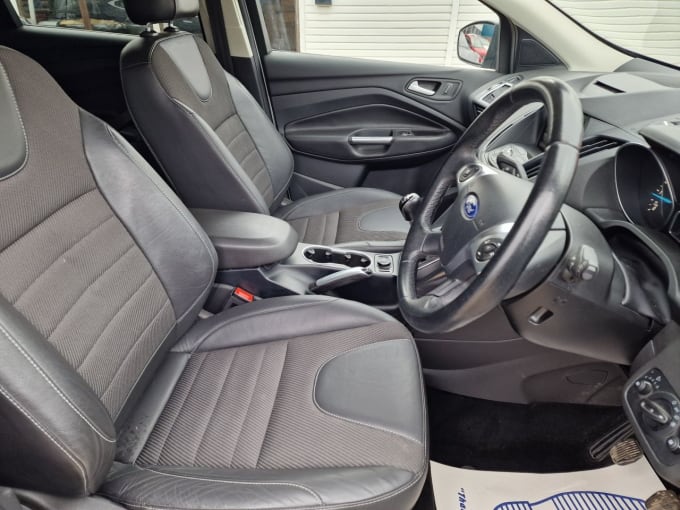 2025 Ford Kuga