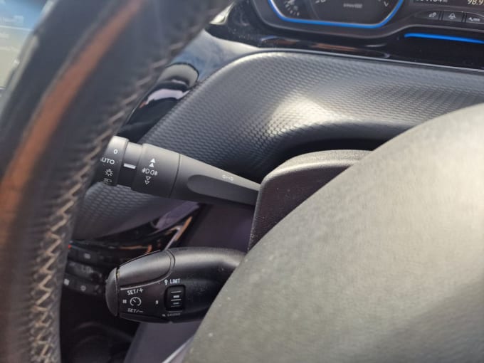 2025 Peugeot 2008