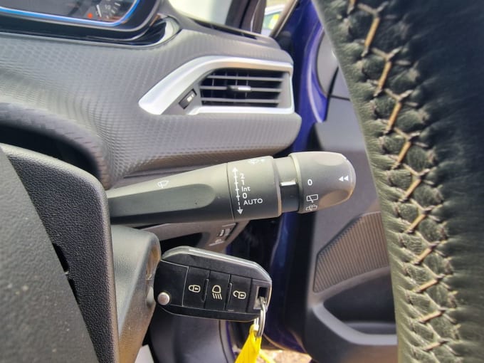 2025 Peugeot 2008