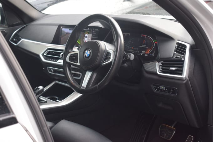 2025 BMW X5