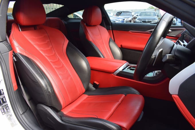 2025 BMW 8 Series