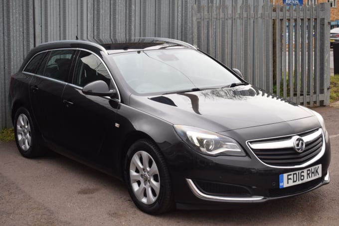 2025 Vauxhall Insignia
