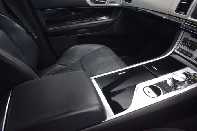 2025 Jaguar Xf