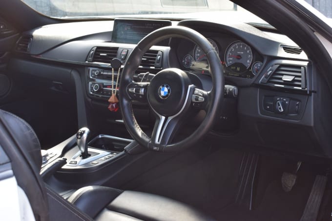 2025 BMW M4