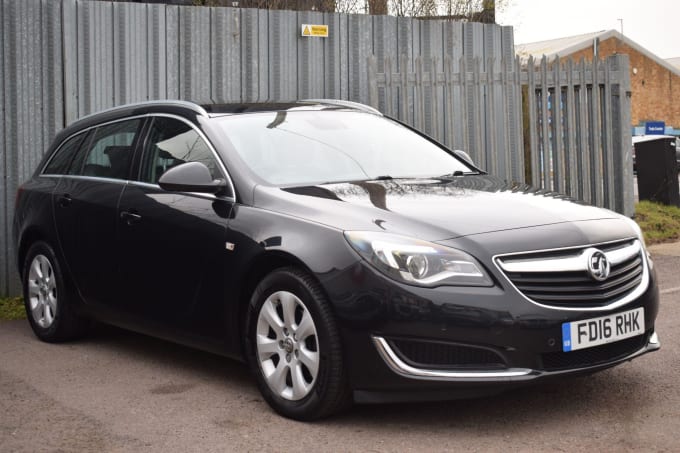 2025 Vauxhall Insignia