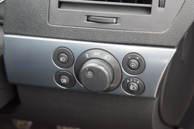 2025 Vauxhall Astra