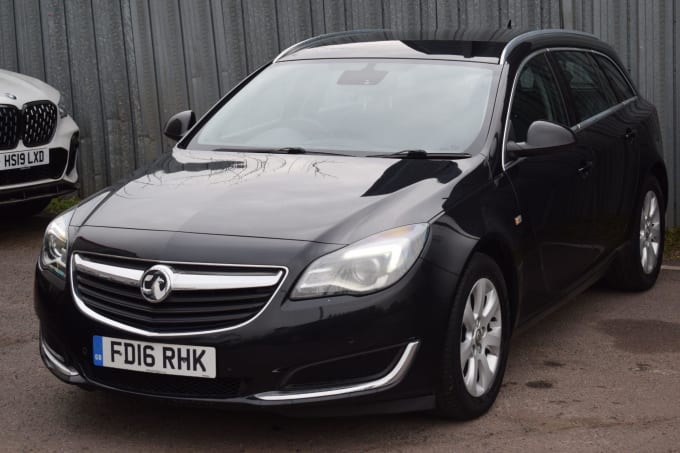 2025 Vauxhall Insignia