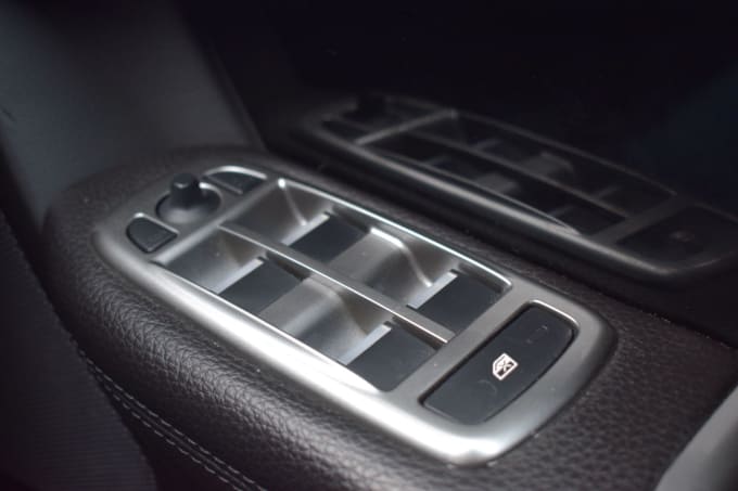 2025 Jaguar Xf