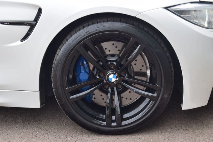 2025 BMW M4