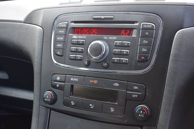 2025 Ford S-max
