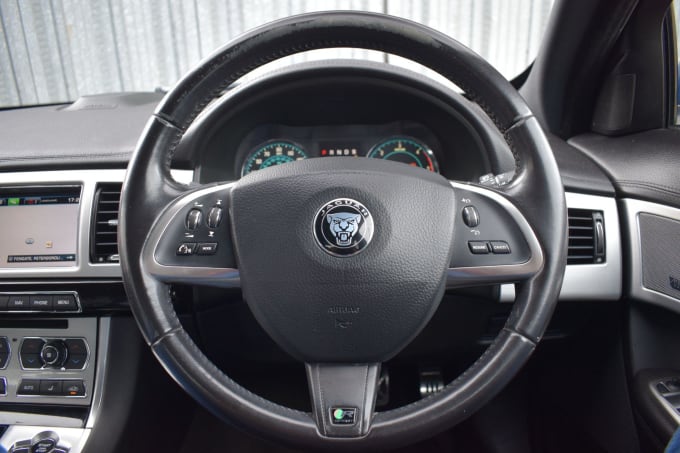 2025 Jaguar Xf