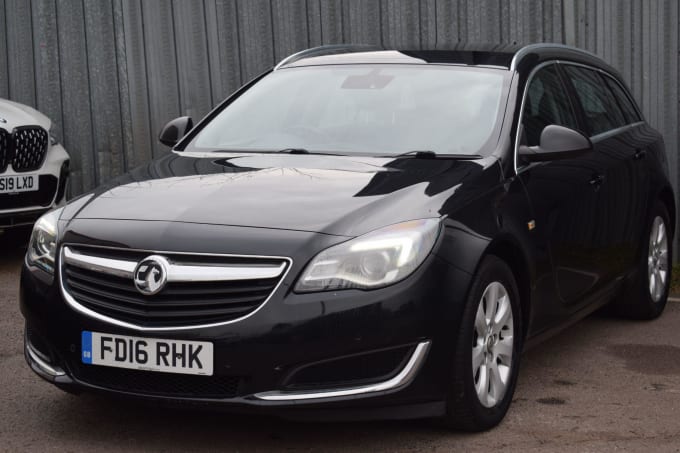 2025 Vauxhall Insignia