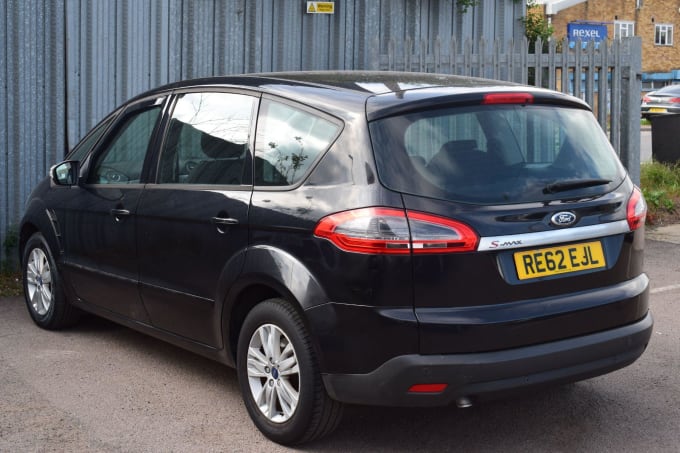 2025 Ford S-max