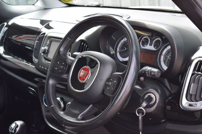 2025 Fiat 500l