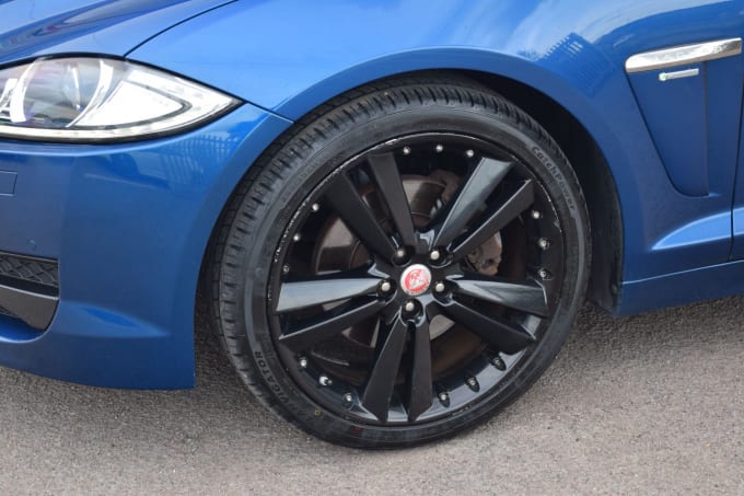 2025 Jaguar Xf