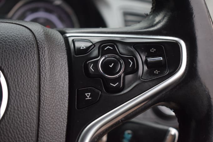 2025 Vauxhall Insignia