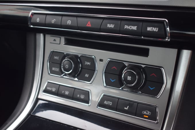 2025 Jaguar Xf