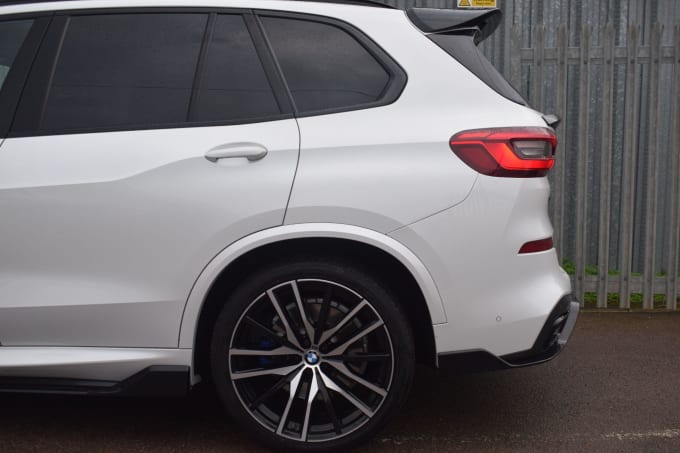 2025 BMW X5