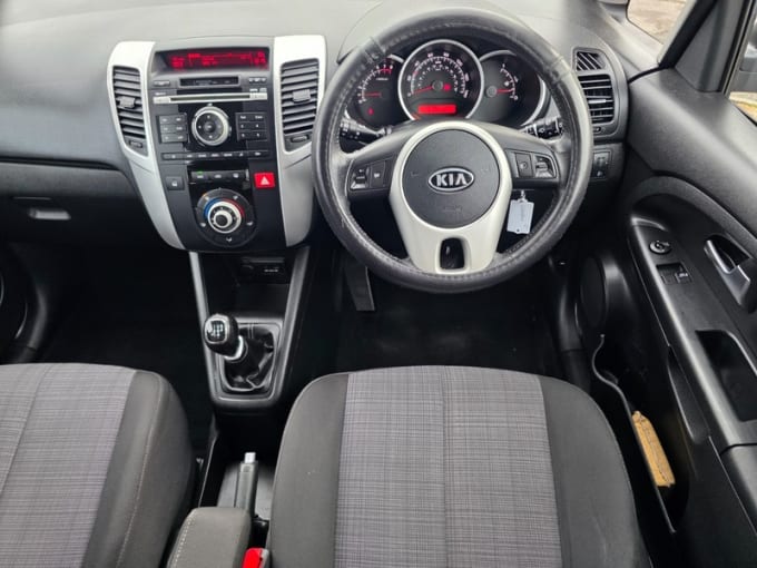 2010 Kia Venga