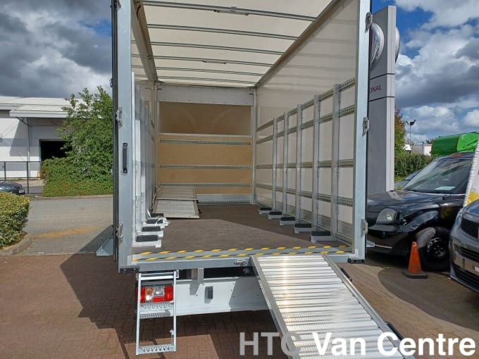 2025 Maxus Deliver 9