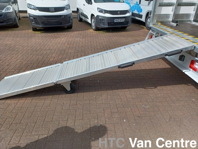 2025 Maxus Deliver 9