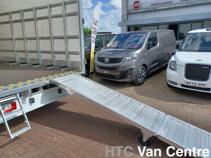 2025 Maxus Deliver 9