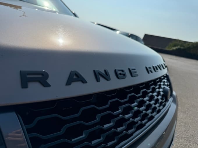 2025 Land Rover Range Rover Evoque