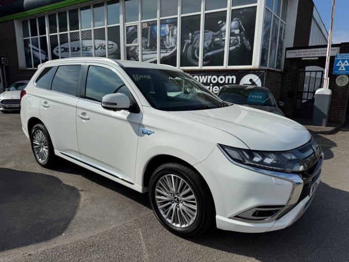 2025 Mitsubishi Outlander