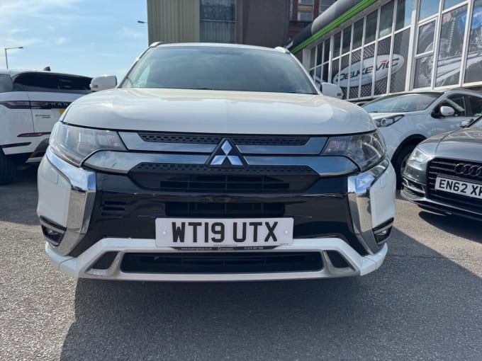2025 Mitsubishi Outlander