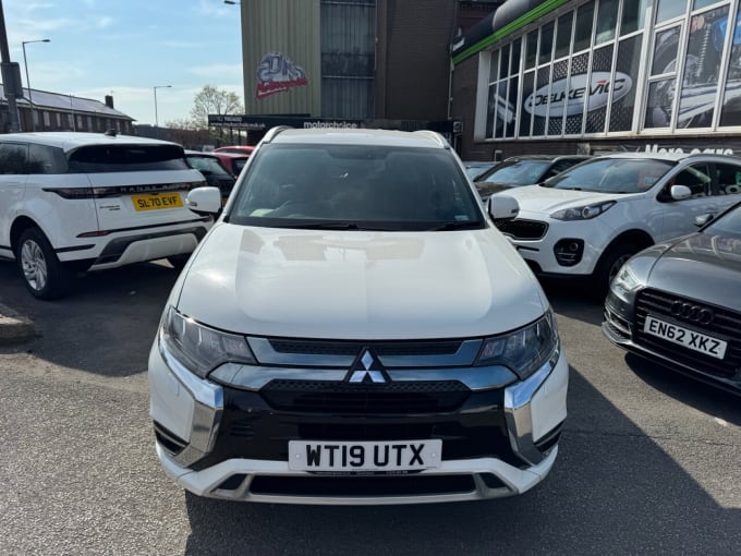 2025 Mitsubishi Outlander