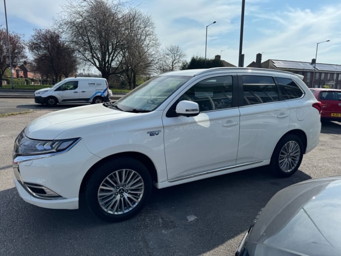 2025 Mitsubishi Outlander