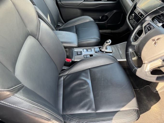 2025 Mitsubishi Outlander