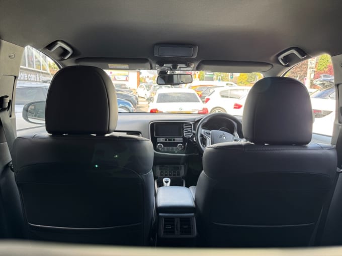 2025 Mitsubishi Outlander