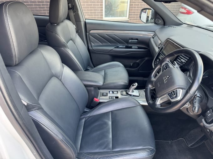 2025 Mitsubishi Outlander