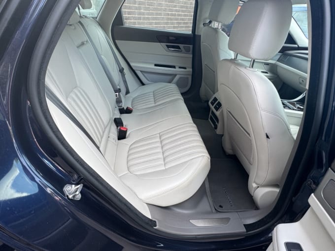 2025 Jaguar Xf