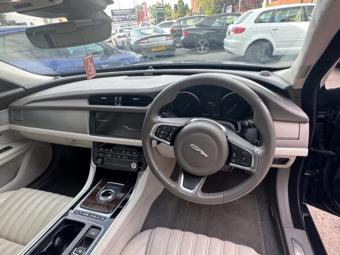 2025 Jaguar Xf