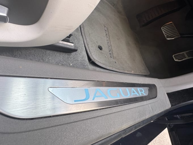 2025 Jaguar Xf
